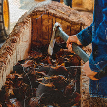 Cargar imagen en el visor de la galería, Tequila ARRIESGADO ANCESTRAL Añejo 100% Agave - 750ml Barrica Francesa 49% alc.
