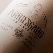 Cargar imagen en el visor de la galería, Tequila ARRIESGADO ANCESTRAL BLANCO 100% Agave - 750ml