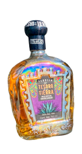 Cargar imagen en el visor de la galería, Tequila EL TESORO DE MI TIERRA extra añejo 100% Agave - 750ml