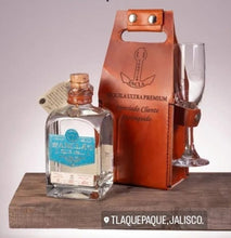 Cargar imagen en el visor de la galería, Tequila ANCLA Blanco 100% Agave - 750ml CON MINIATURA, FUNDA DE PIEL, COPA