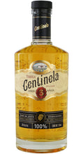 Cargar imagen en el visor de la galería, Tequila CENTINELA PREMIUM Añejo 3 AÑOS 100% Agave - 750ml
