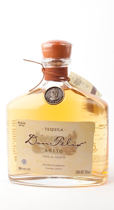 Tequila DON FELIX Añejo 100% Agave - 750ml En honor a Don Felix Bañuelos Fundador de Cazadores