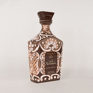 Tequila Chula Parranda Extra Añejo (Edición Cerámica Café) 100% Agave - 750ml