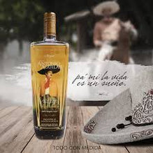 Cargar imagen en el visor de la galería, Mezcal Antonio Aguilar reposado 100% Agave - 750ml
